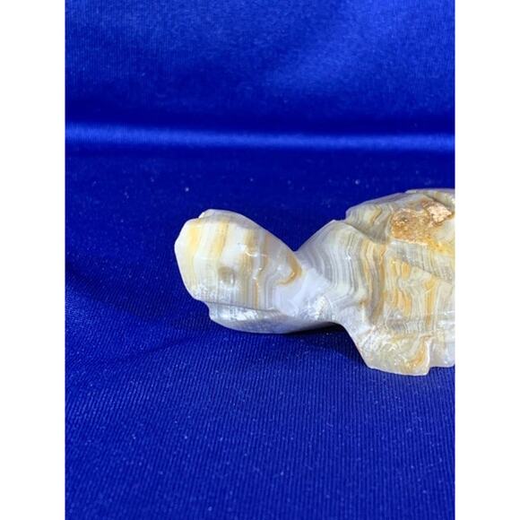 Pair of Hand Carved White and Tan Stone Turtles - Picture 6 of 8